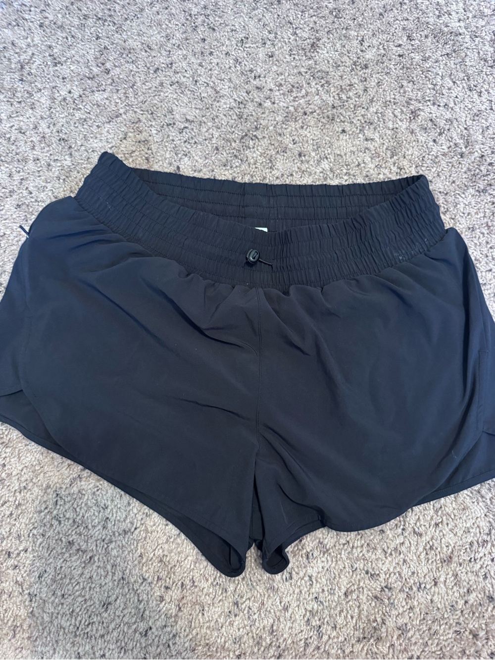 All in Motion High Rise Short XL - Picture 2 of 5
